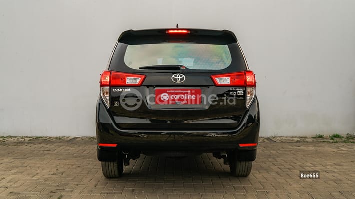 Toyota Innova 2021