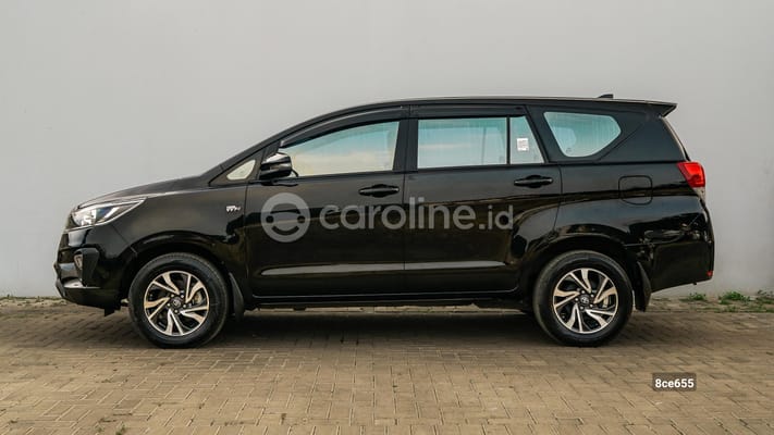 Toyota Innova 2021