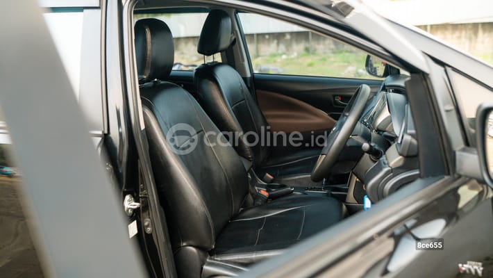 Toyota Innova 2021