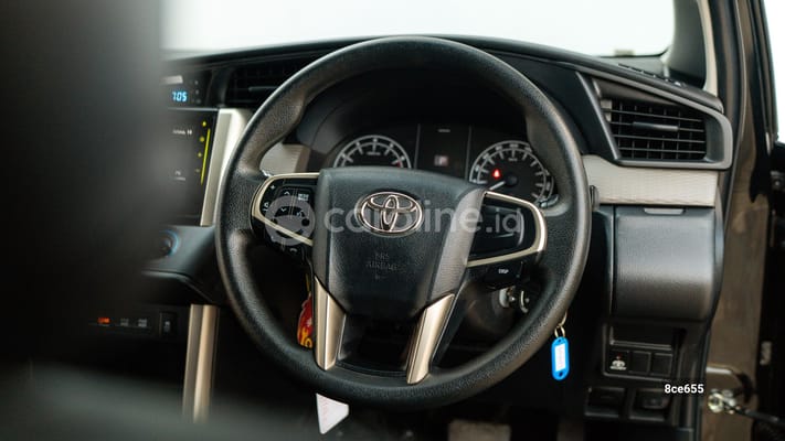 Toyota Innova 2021