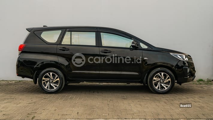 Toyota Innova 2021