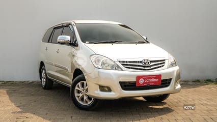 Toyota Innova G 2.0 2010