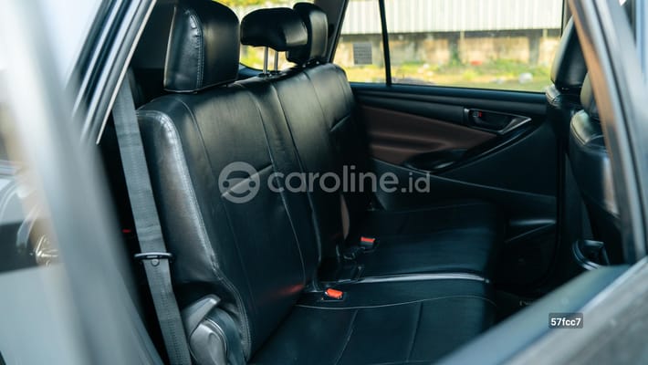 Toyota Innova 2021
