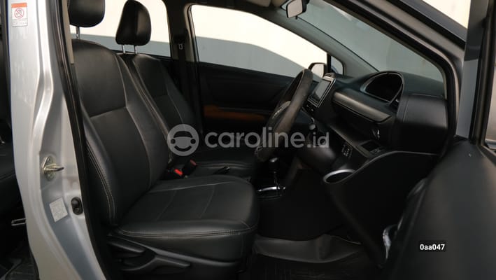 Toyota Sienta 2016