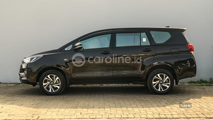 Toyota Innova 2021