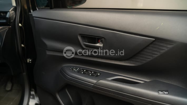 Daihatsu Xenia 2022