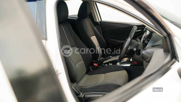 Mazda Mazda 2017