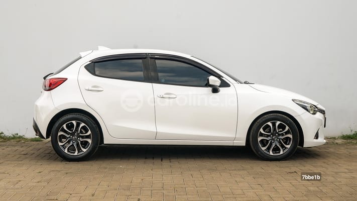 Mazda Mazda 2017
