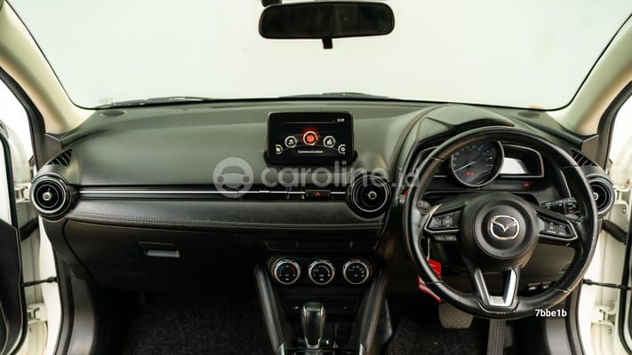 Mazda Mazda 2017