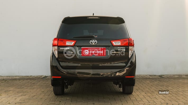 Toyota Innova 2021