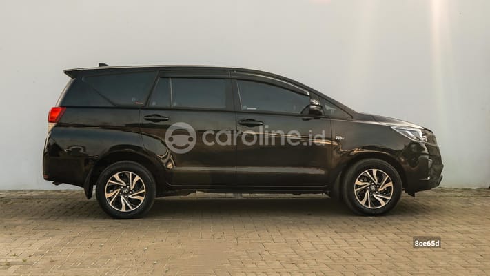 Toyota Innova 2021