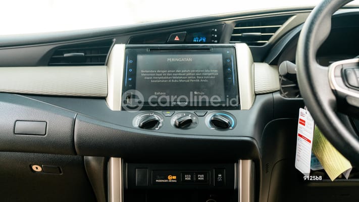 Toyota Innova 2021