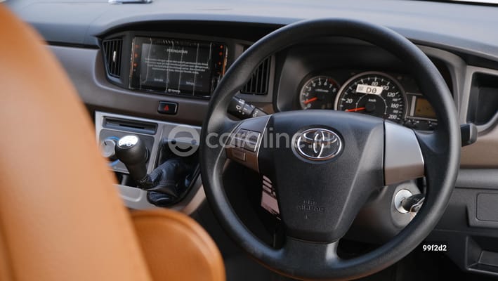 Toyota Calya 2021