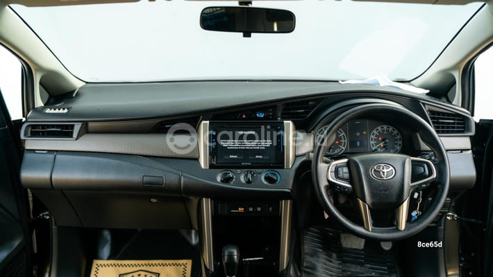 Toyota Innova 2021