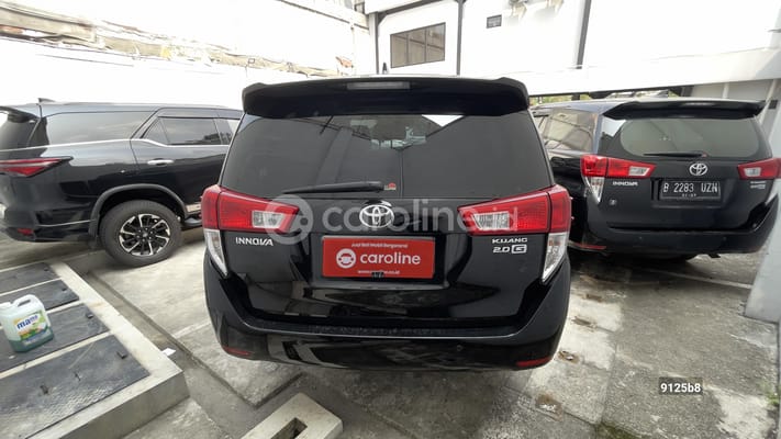 Toyota Innova 2021