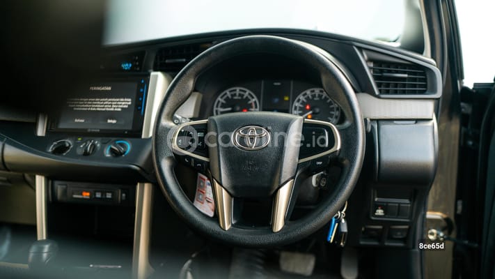 Toyota Innova 2021