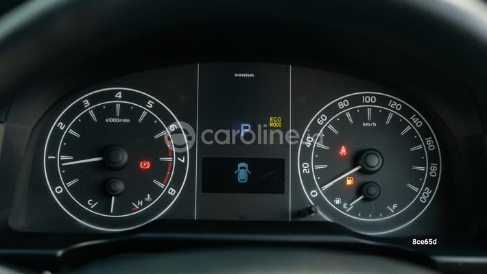 Toyota Innova 2021