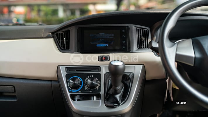 Daihatsu Sigra 2021