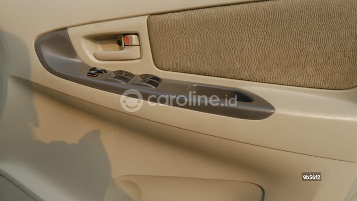 Toyota Innova 2013