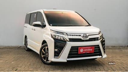 Toyota Voxy 2.0 2020