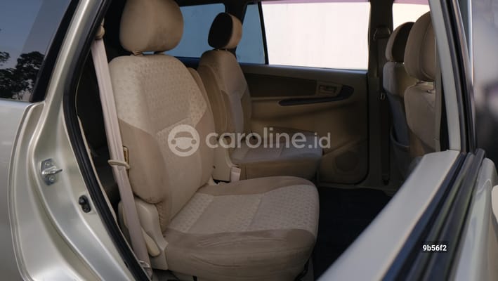 Toyota Innova 2013