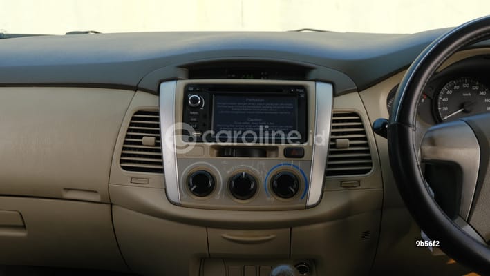 Toyota Innova 2013