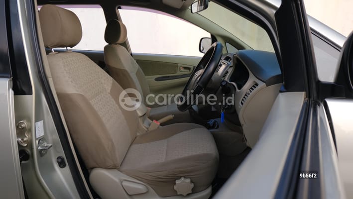 Toyota Innova 2013