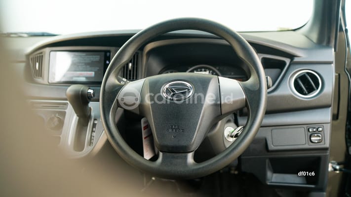 Daihatsu Sigra 2025