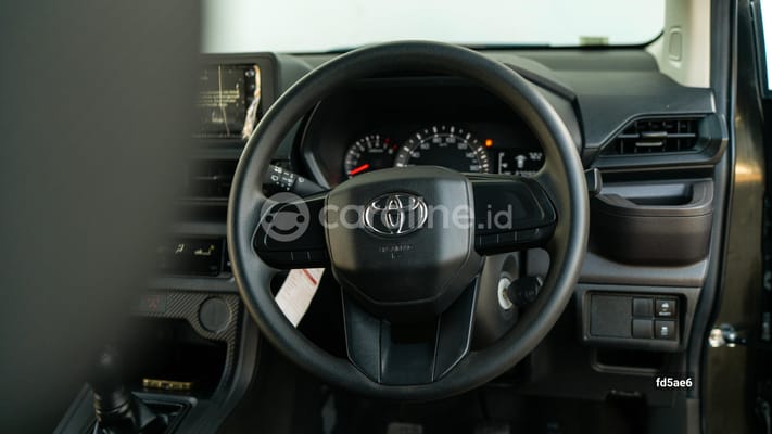Toyota Avanza 2024