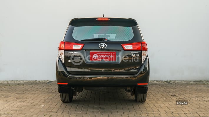 Toyota Innova 2021