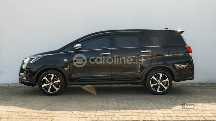 Toyota Innova 2021