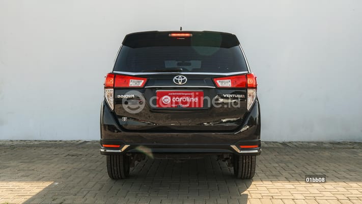 Toyota Innova 2021