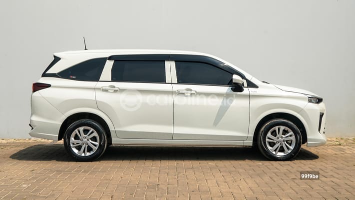 Toyota Avanza 2024