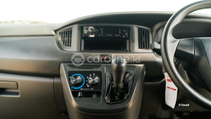 Daihatsu Sigra 2025
