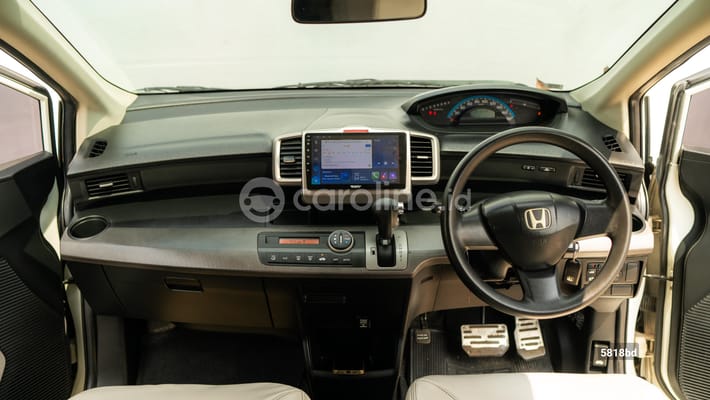 Honda Freed 2011