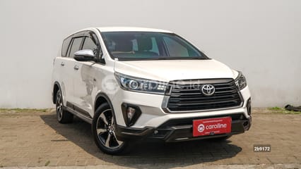 Toyota Innova VENTURER 2.0 2021