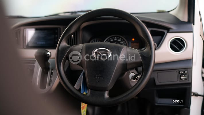 Daihatsu Sigra 2022