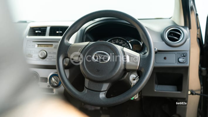 Daihatsu Ayla 2016