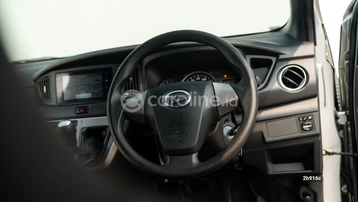 Daihatsu Sigra 2023