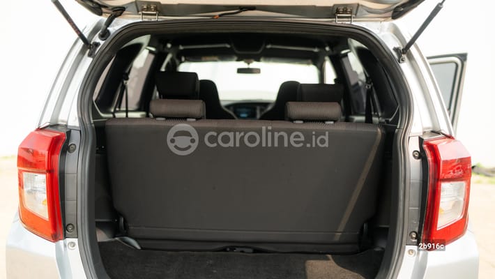 Daihatsu Sigra 2023