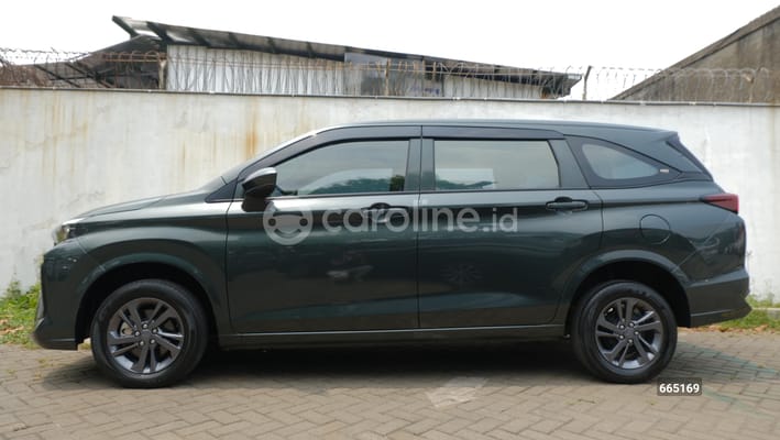 Daihatsu Xenia 2024