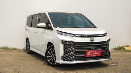Toyota Voxy 2.0 2023