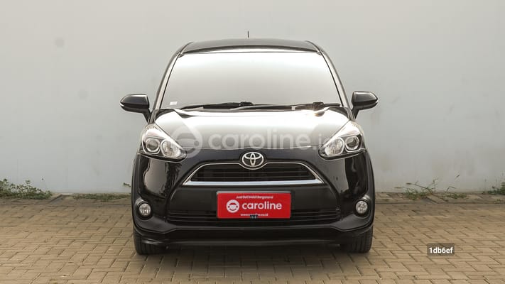 Toyota Sienta 2017