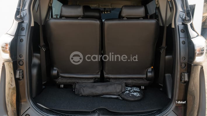 Toyota Sienta 2017
