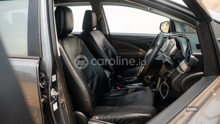 Toyota Innova 2022