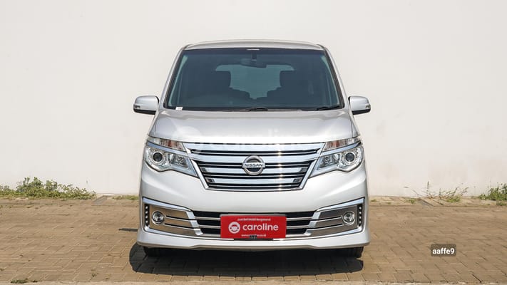 Jual Mobil Nissan Serena HWS 2.0 2017 Bekas Kota Bekasi