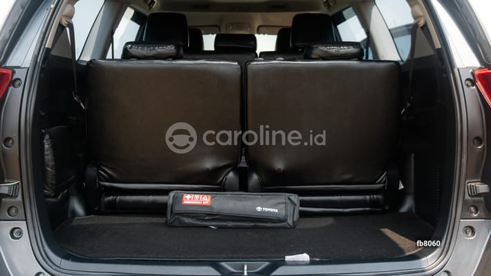 Toyota Innova 2022