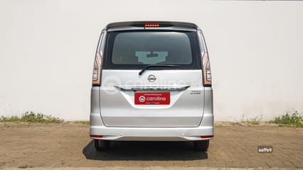 Jual Mobil Nissan Serena HWS 2.0 2017 Bekas Kota Bekasi