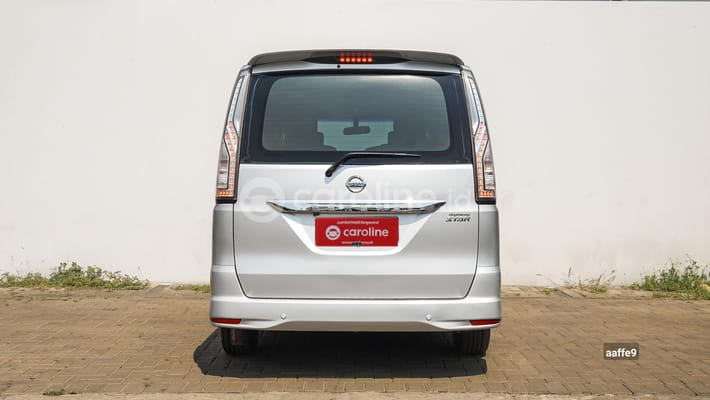 Jual Mobil Nissan Serena HWS 2.0 2017 Bekas Kota Bekasi