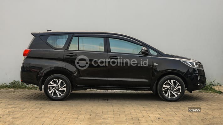 Toyota Innova 2022